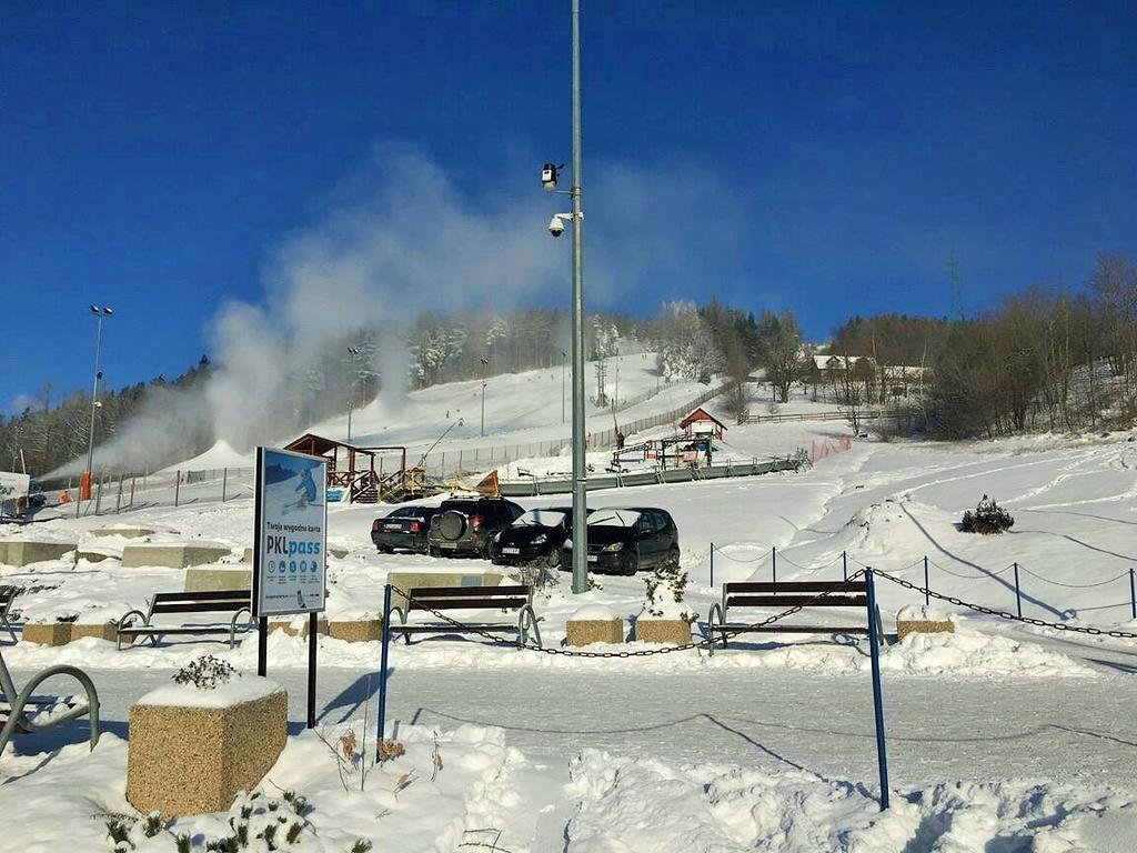 Willa Pod Skrzydlami Hotel Międzybrodzie Bialskie Kültér fotó